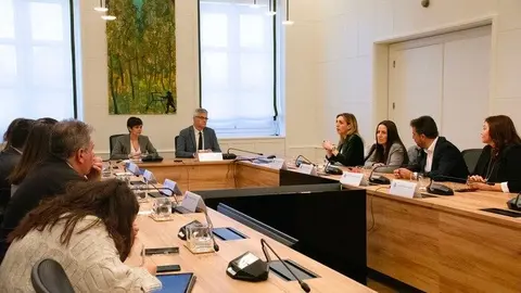 Isabel Rodríguez y 10 alcaldes madrileños en el Ministerio de Vivienda | Foto del Ayuntamiento de Alcorcón