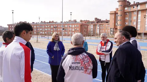 Moratalaz se consolida como referente en deportes minoritarios con la nueva instalación de atletismo Brujas
