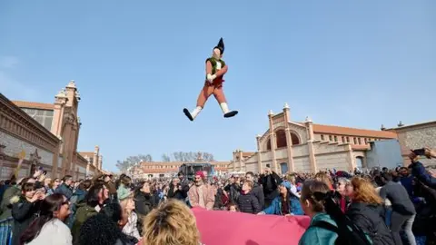 La Explanada Negra de Madrid Río acogerá el 2 de marzo una jornada gratuita con tradición, música en vivo y sátira popular