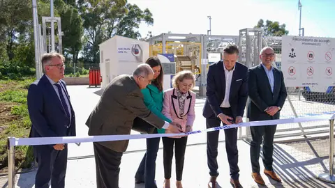 La consejera Mercedes Vaquera inaugura la planta piloto de DEUTZ Spain