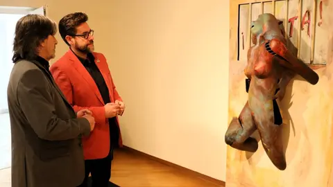 Santiago Alonso ha inaugurado este miércoles la exposición Mujer