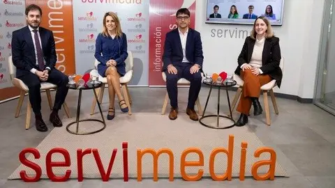 Los participantes del diálogo sobre 'El futuro del biometano en España' celebrado en Servimedia | Foto de Jorge Villa
