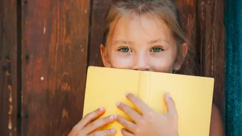 Día de la Poesía Madrid - Freepik