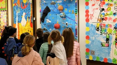 La XXII Edición de la Muestra Escolar de Dibujo y Pintura de Alcalá de Henares Abre sus Puertas hasta el 25 de Abril