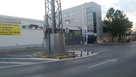 torre eléctrica en Avenida Olímpica para mejorar El Soto