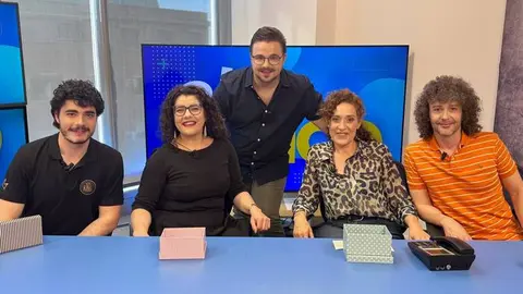 ‘El Ático’ celebra su episodio 25 con sueños cumplidos y talento madrileño sobre las tablas