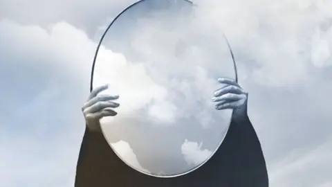 Poemario ¿De qué espejo está hecha la vida? de Javier Claure