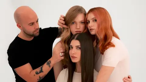 The Shine of Versatility by Javier Vila.