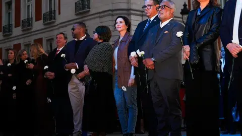 Díaz Ayuso en el homenaje a las víctimas del accidente de la discoteca Jet Set en Sol - Foto Comunidad de Madrid