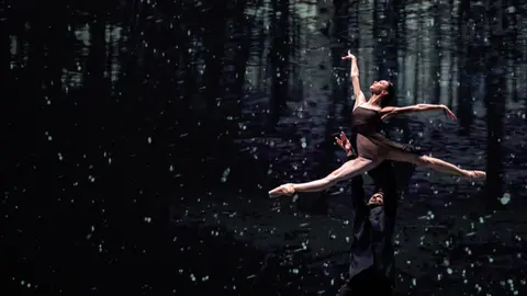 ‘Fordlandia’, de Lucía Lacarra Ballet (foto: Leszek Januszewski)