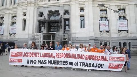 Concentración CCOO y UGT frente al Ayuntamiento de Madrid - CCOO