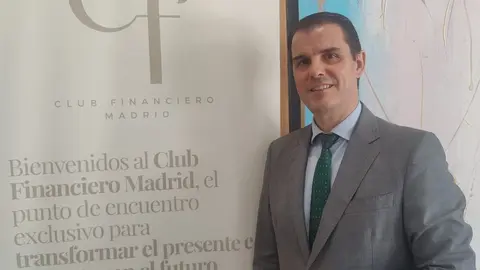 Rubén Puga en la sede del Grupo Fidelitas