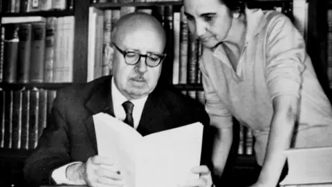 Eulalia Galvarriato y Dámaso Alonso