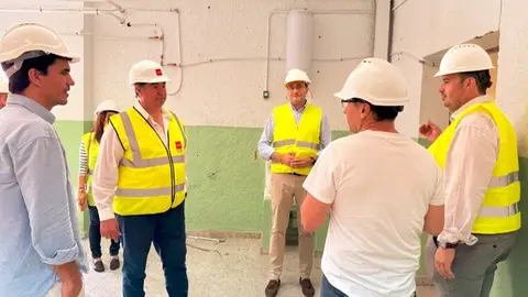 El viceconsejero Sánchez ha visitado el municipio para conocer la evolución de estos trabajos - Foto Comunidad de Madrid