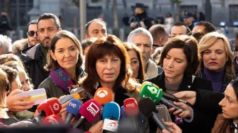 La ministra Redondo, en una atención a medios | Foto del PSOE