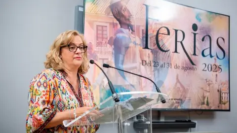 Primera teniente de alcaldesa y concejala de Turismo, Isabel Ruiz Maldonado, durante la presentación de las fiestas - Foto Ayuntamiento Alcalá de Henares