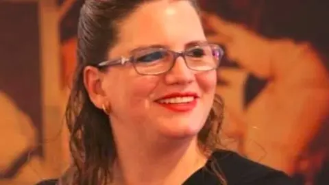Beatriz Saavedra Gast&eacute;lum