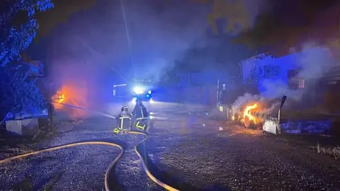 Bomberos de Madrid luchando contra los fuegos | Foto de 112 Comunidad de Madrid