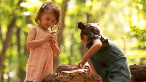 Niños naturaleza - Freepik