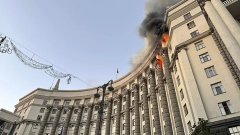 Gabinete de ministros de Kiev / Ukrainian Emergency Service