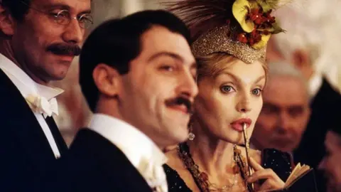 Fotograma de la película 'El tiempo recobrado' ( 1999), del chileno Raúl Ruíz - Foto Ayuntamiento de Madrid