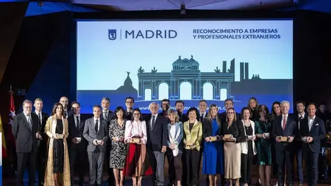 La delegada de Economía, Innovación y Hacienda, Engracia Hidalgo, presidió el acto celebrado en CentroCentro, donde se premió a diez empresas y diez directivos internacionales por su compromiso con la capital