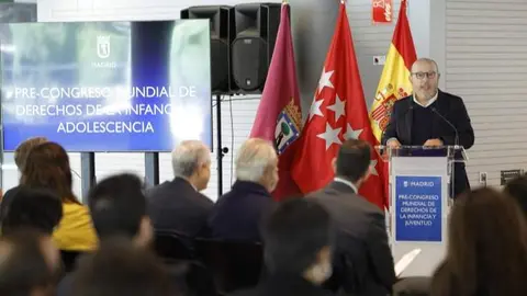 Fernández, en la inauguración del precongreso Mundial de los Derechos de la Infancia y Adolescencia - Foto Ayuntamiento de Madrid