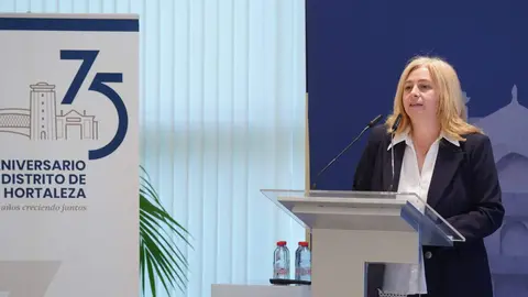 La vicealcaldesa y delegada de Seguridad y Emergencias, Inma Sanz, ha participado en el VI Foro Económico y Empresarial de Hortaleza