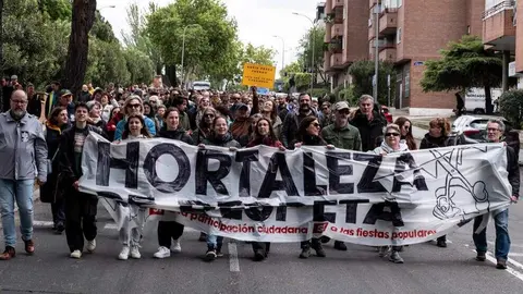 Manifestación en Hortaleza contra las prohibiciones de David Pérez en abril de 2024. FOTO SANDRA BLANCO (1)