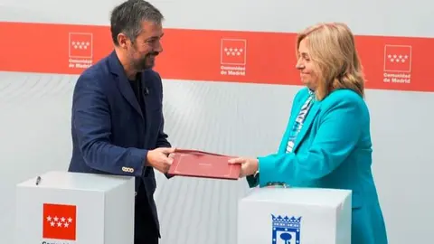 El consejero García Martín, junto a la vicealcaldesa Inma Sanz - Foto Comunidad de Madrid