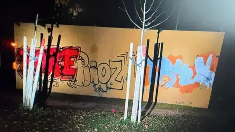 WhatsApp Image 2025-11-23 at 15.19.40