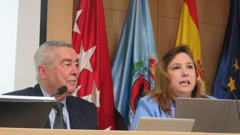 Cristina Hermida del Llano y Carlos Sánchez 
Tárrago