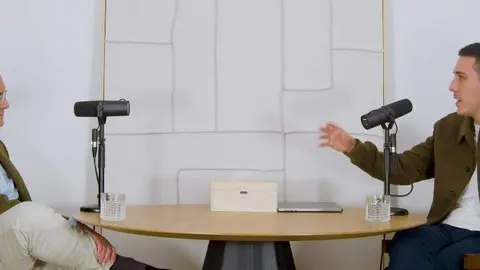 Hermenegildo Altozano analiza la política española y el futuro de Pedro Sánchez en Quorvm Podcast