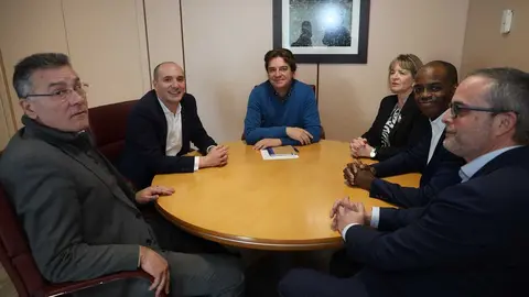 Firma del Ayuntamiento de Fuenlabrada con la empresa Prezero Espa&ntilde;a - Foto del ayuntamiento