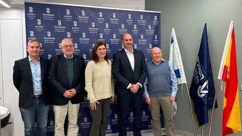 El consejero L&oacute;pez-Valverde ha visitado hoy el Israel Institute of Technology y la empresa Leshem Institute - Foto Comunidad de Madrid