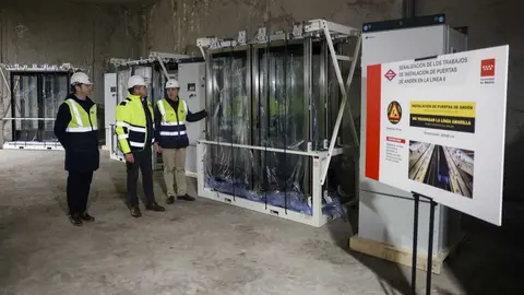 Puertas de and&eacute;n para automatizar la L&iacute;nea 6 de Metro - Comunidad de Madrid