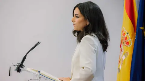 Pepa Mill&aacute;n en rueda de prensa - Foto Vox