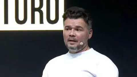 Gabriel Rufi&aacute;n considera que la izquierda si es laica de verdad no debe permitir el burka