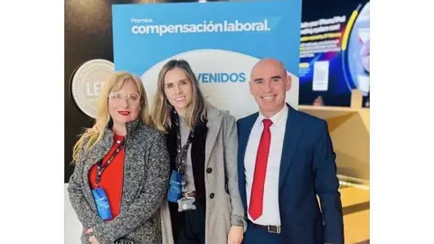 Foto de Jose Luis Martinez acompa&ntilde;ando a el proyecto ganador de  CaixaBank