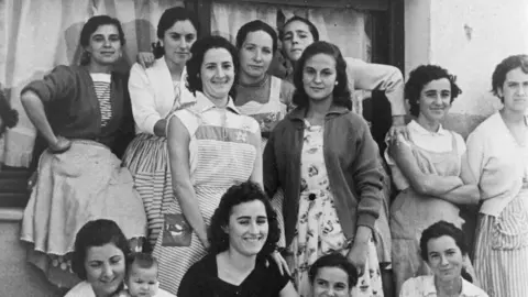 Expo 'Archivo de mujeres' - Imagen del Ayuntamiento de San Sebasti&aacute;n de los Reyes