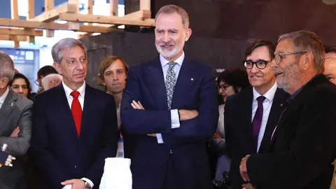 El Rey en la visita a una stand del Mobile Congress 2026 - Foto de Casa del Rey