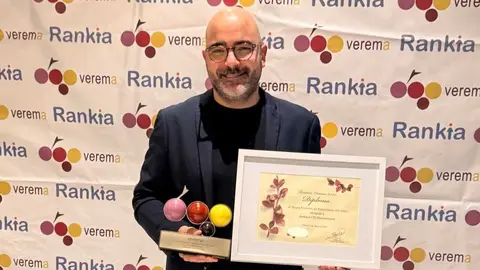 Javier Prieto recogi&oacute; el Premio Verema Interactiva al mejor proyecto de enoturismo en nombre de Bodegas Familiares Matarromera