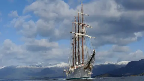 Buque Escuela Juan Sebasti&aacute;n de Elcano