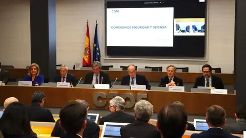Primera reuni&oacute;n seguridad y defensa - Foto de la CEOE