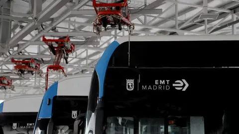 Instalaci&oacute;n de pant&oacute;grafos en el Centro de Operaciones de Sanchinarro