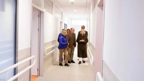 Garc&iacute;a Romero y Fern&aacute;ndez visitan las obras del nuevo centro de d&iacute;a para mayores con deterioro cognitivo de la calle de T&eacute;llez - Foto Ayuntamiento de Madrid