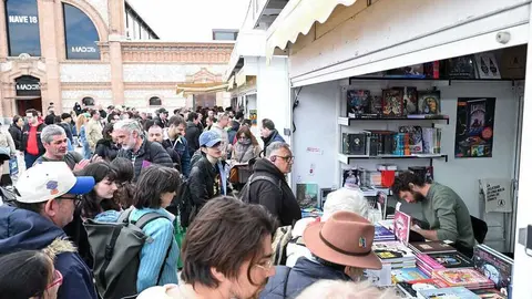 Visitantes en la segunda edici&oacute;n de la Feria del C&oacute;mic de Madrid