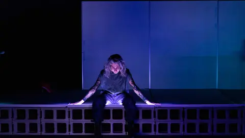 La Abad&iacute;a Teor&iacute;a King Kong @marta_caravaca