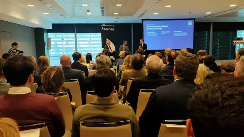 Atenea presenta el informe de Daniel Lacalle