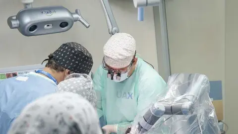 UAX Cirug&iacute;a Odontol&oacute;gica pionera